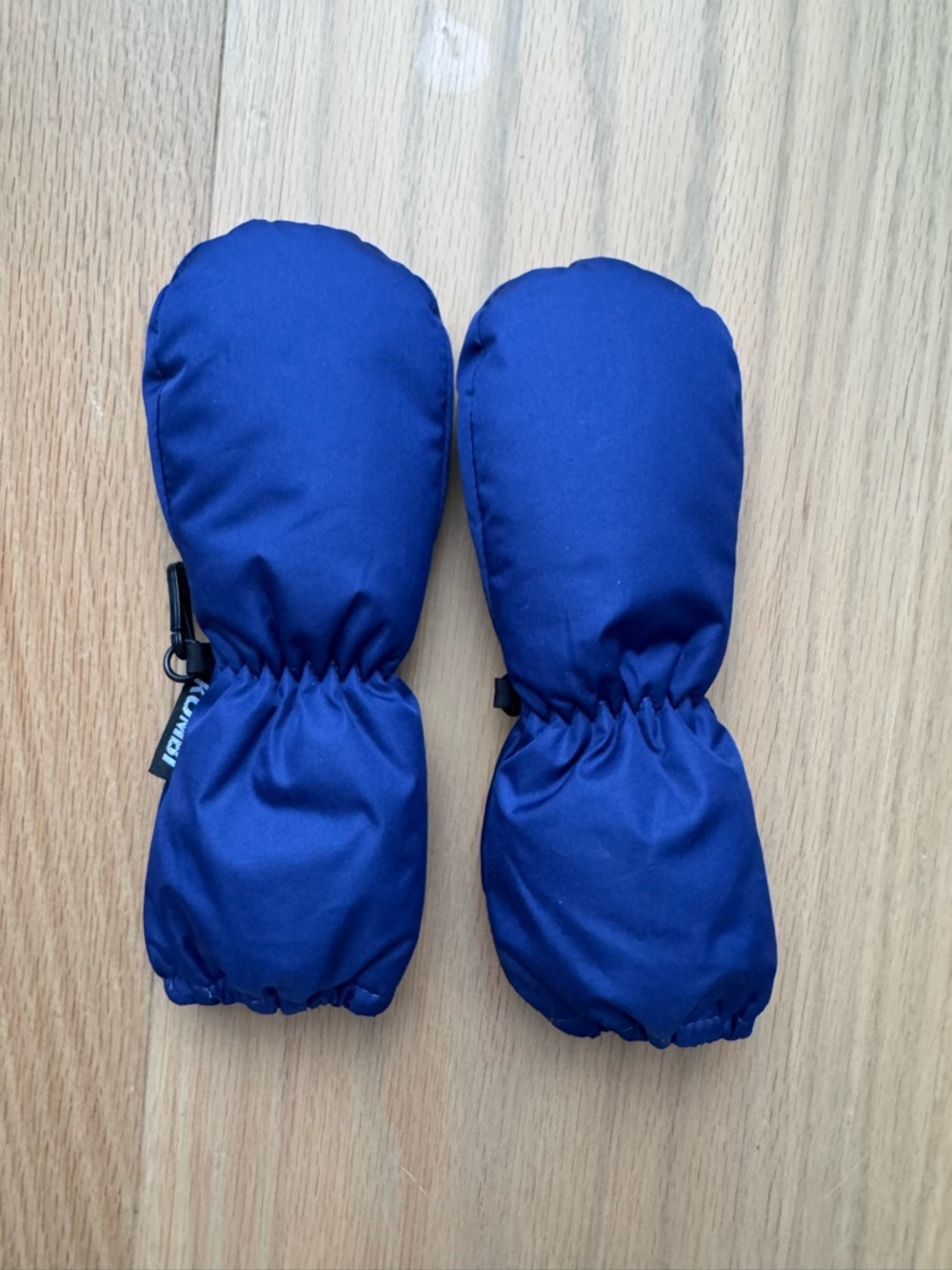 Kombi Baby Mittens